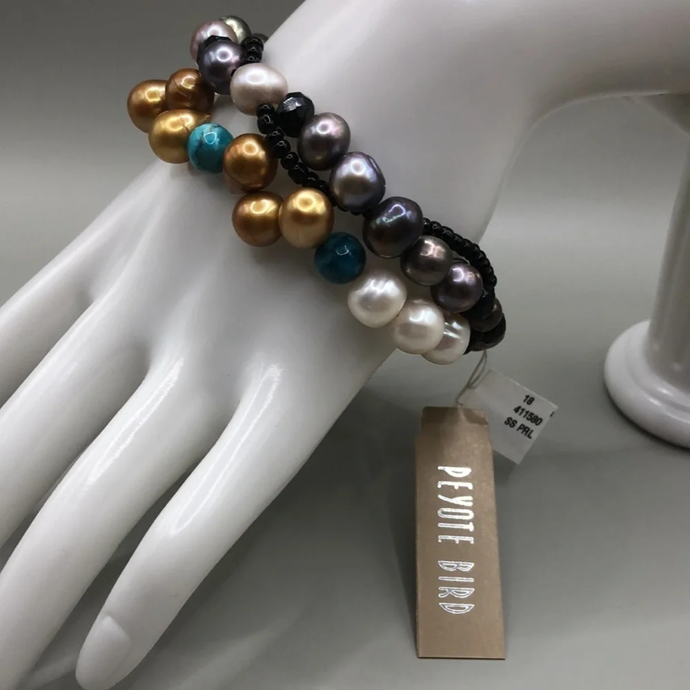 Peyote Bird Peacock Pearls Stretch Bracelet + Free Artisan Pearl Bracelet
